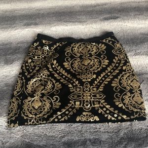 Black & Gold Sequined Forever 21 Miniskirt